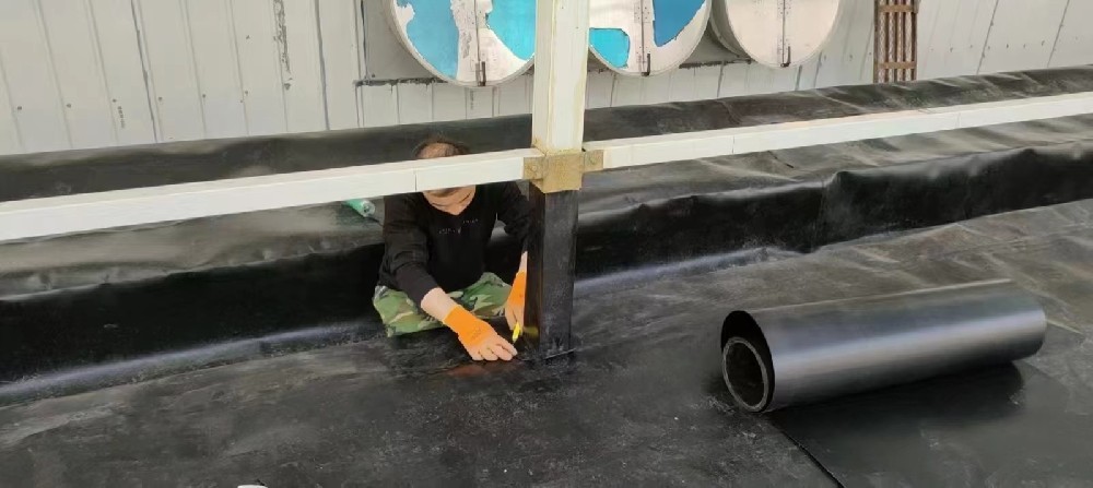 車間防滲土工膜包柱子